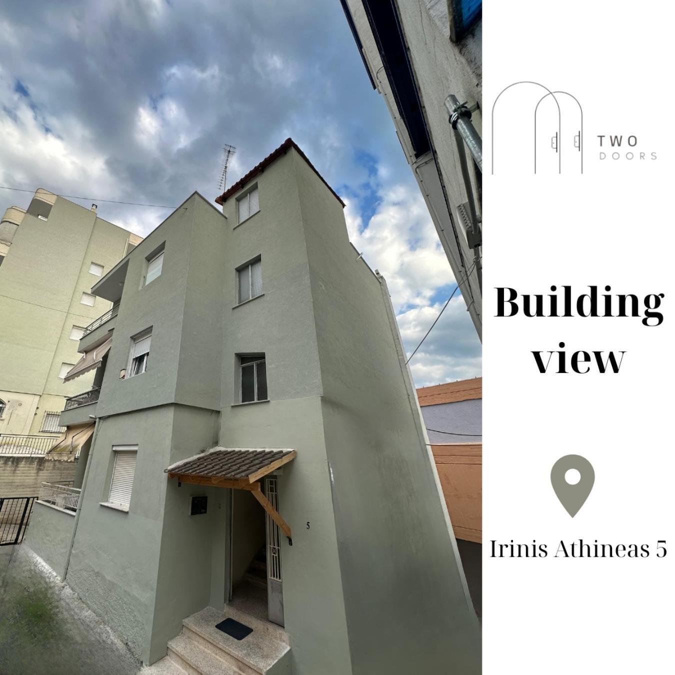Appartamento 2 Doors Kavala Esterno foto