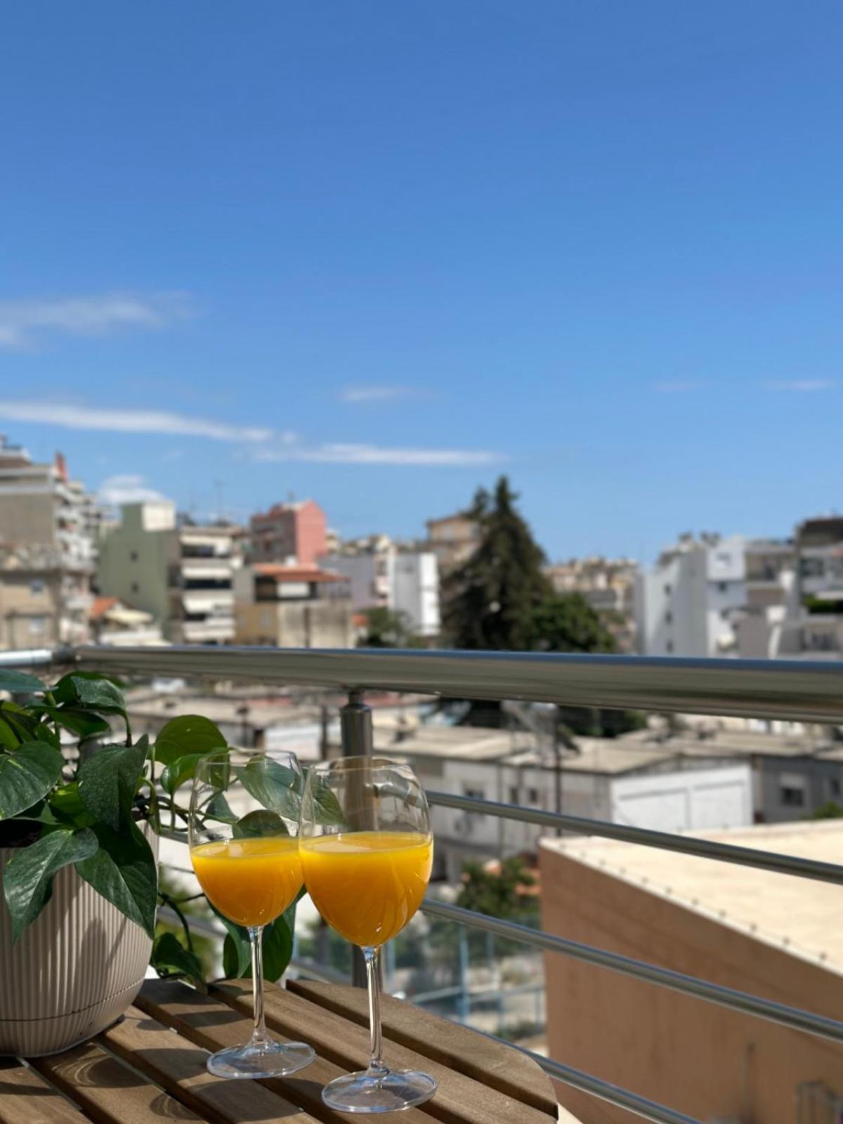 Appartamento 2 Doors Kavala Esterno foto